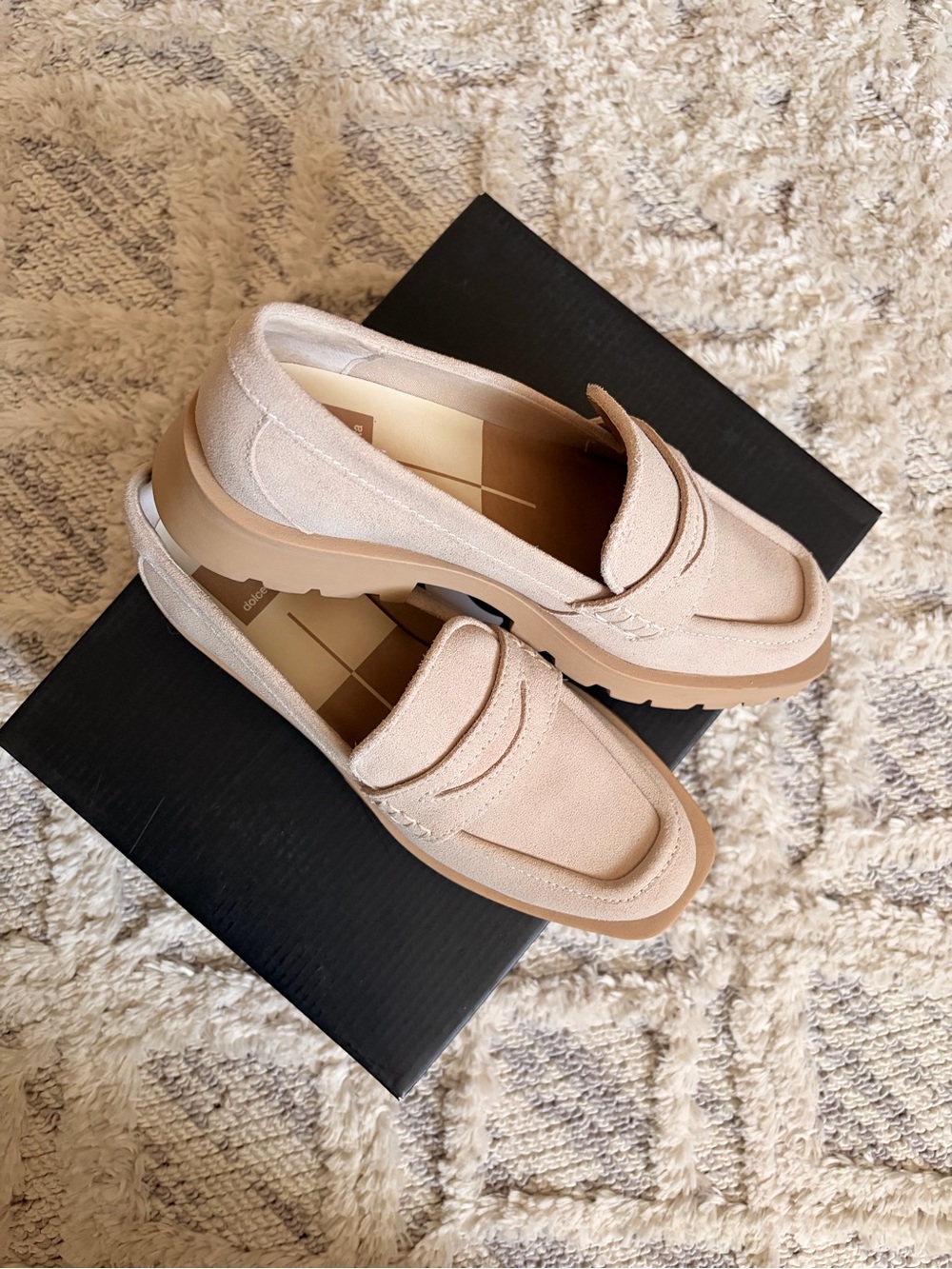 Dolce Vita Women's Suede Penny Loafers size 7, Like New!